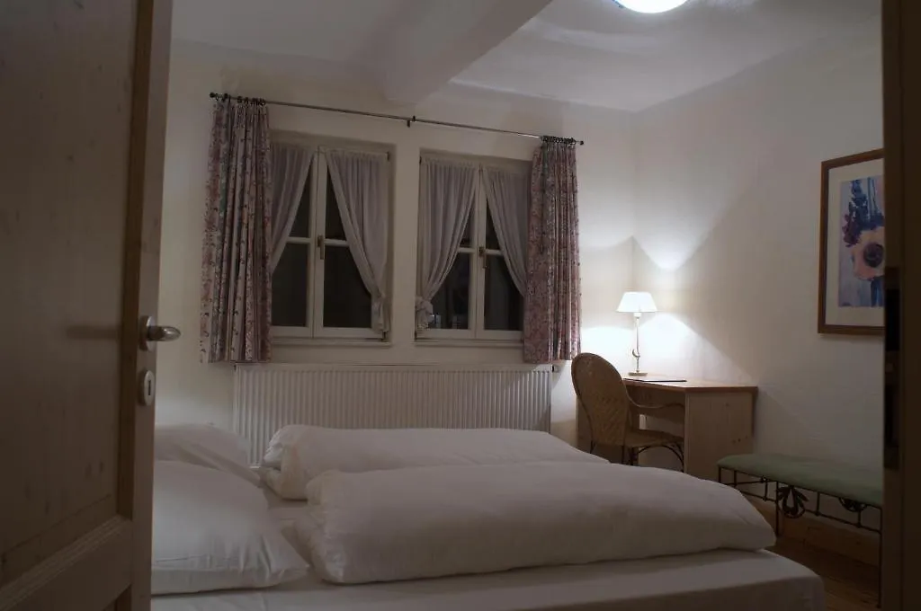 Hotel-Restaurant Weinstube Am Markt Hotel